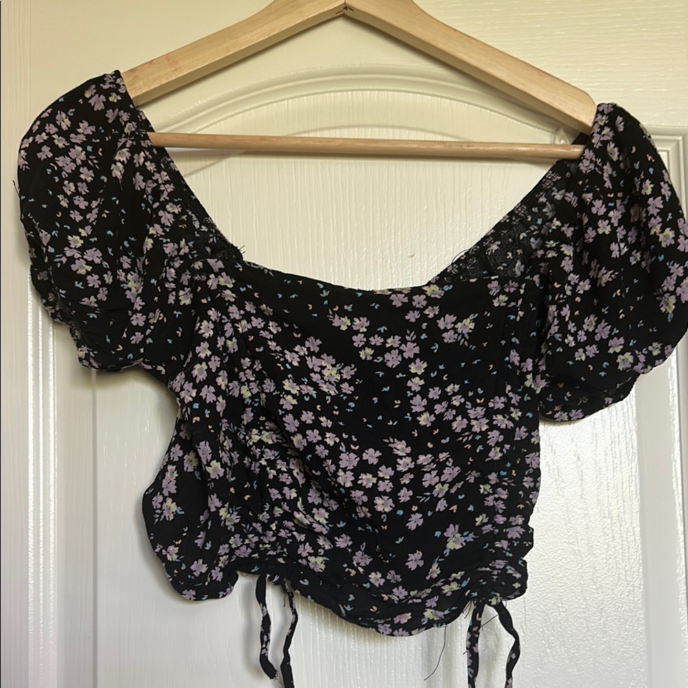 Tilly's Black and White Crop Blouse with Ruched Tie Front